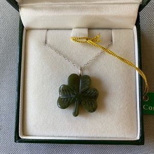 NWT Clover Marble Necklace